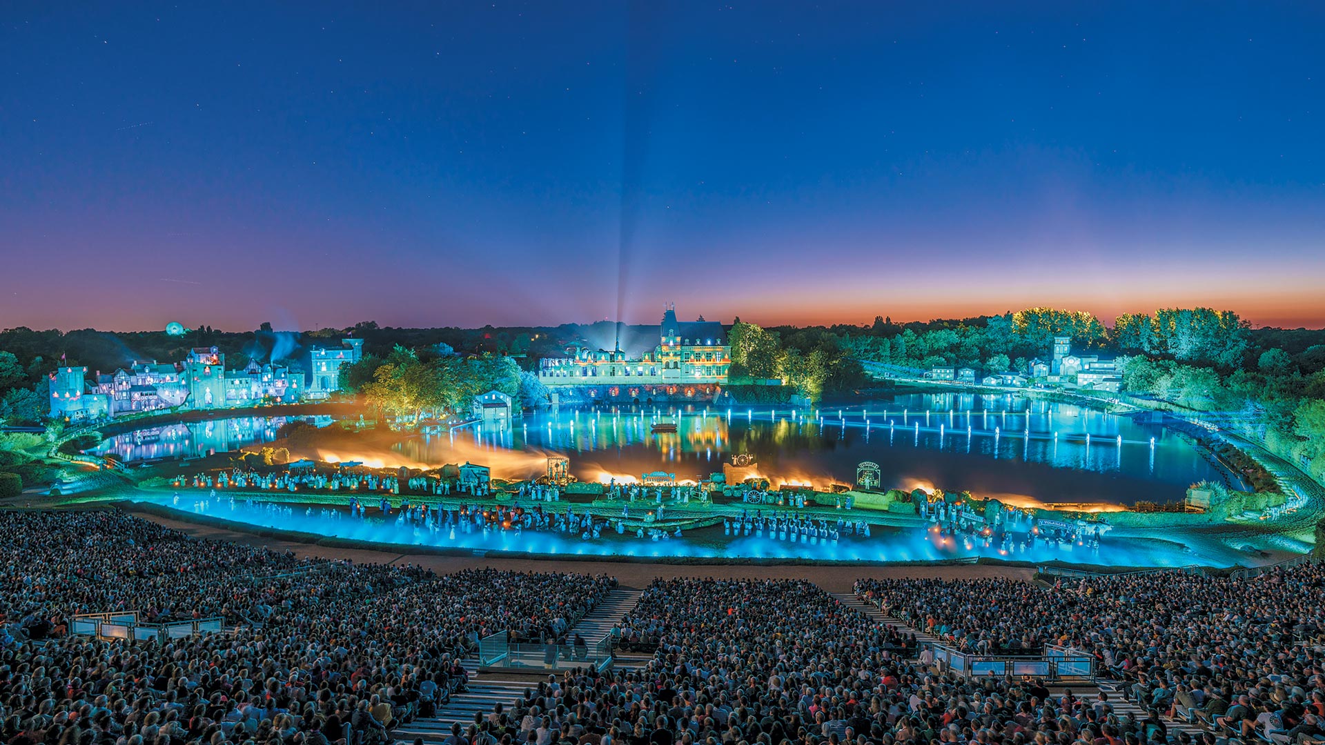 camping puy du fou spectacle